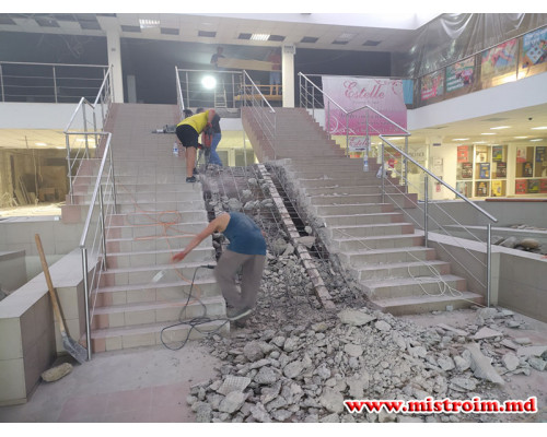 Реконструкция Торгового Центра BUM