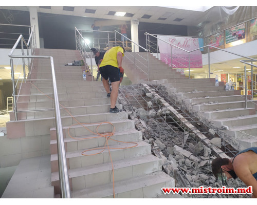 Реконструкция Торгового Центра BUM